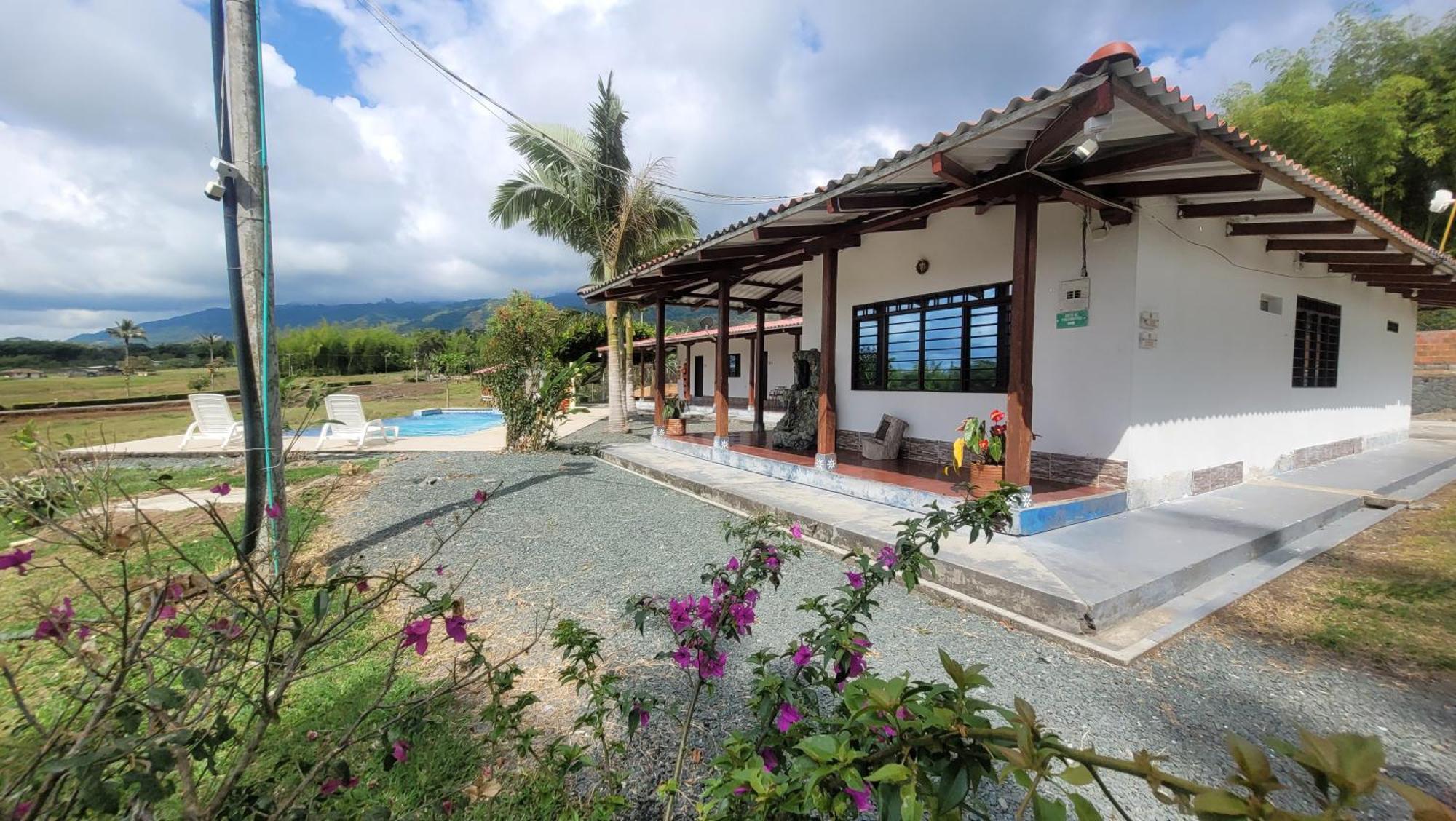 Casa Finca San Sebastian, Lago Calima Villa Dış mekan fotoğraf